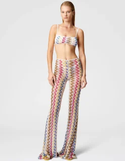 Ausgestellte Low-Waist Hose aus Lamé-Viskose-Spitze