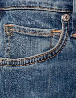Bootcut-Jeans mit offenem Saum