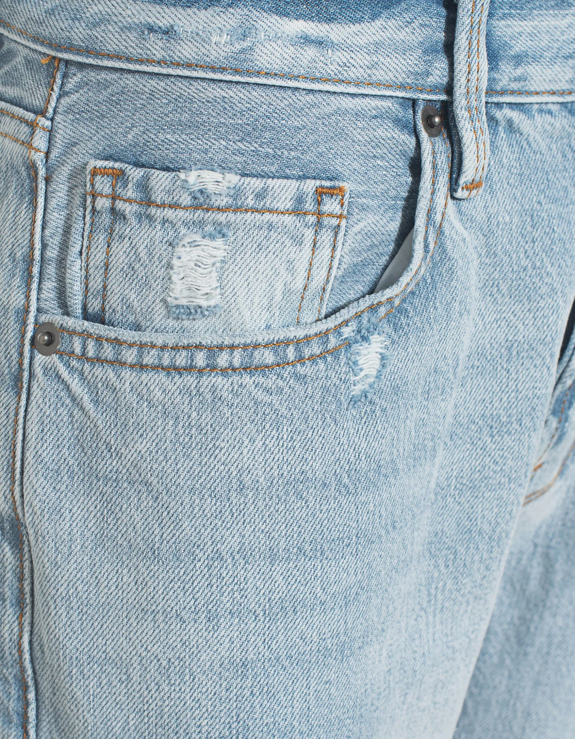 Destroyed Straight-Leg-Jeans