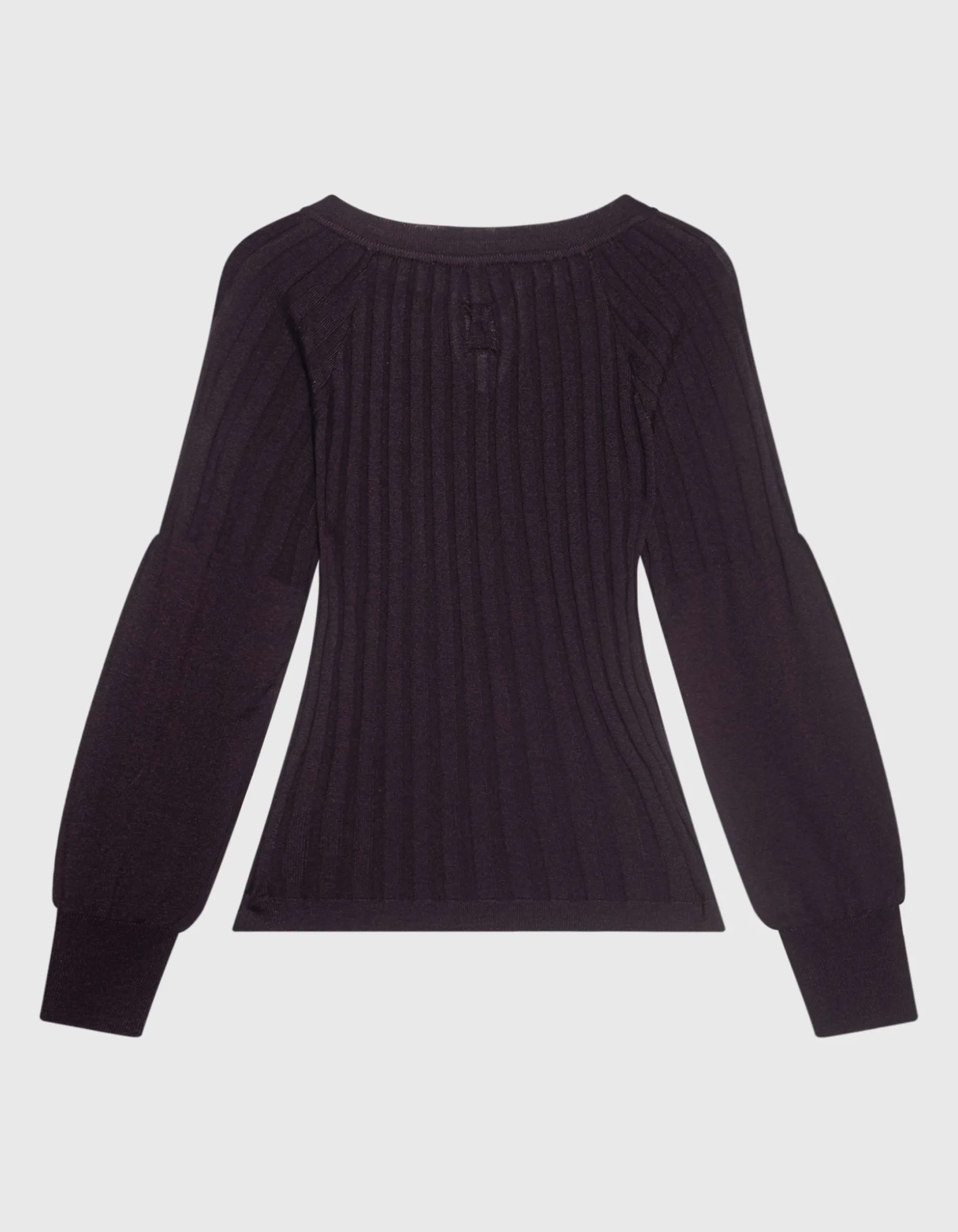 Geripptes Feinstrickpullover mit Schlitz-Ausschnitt