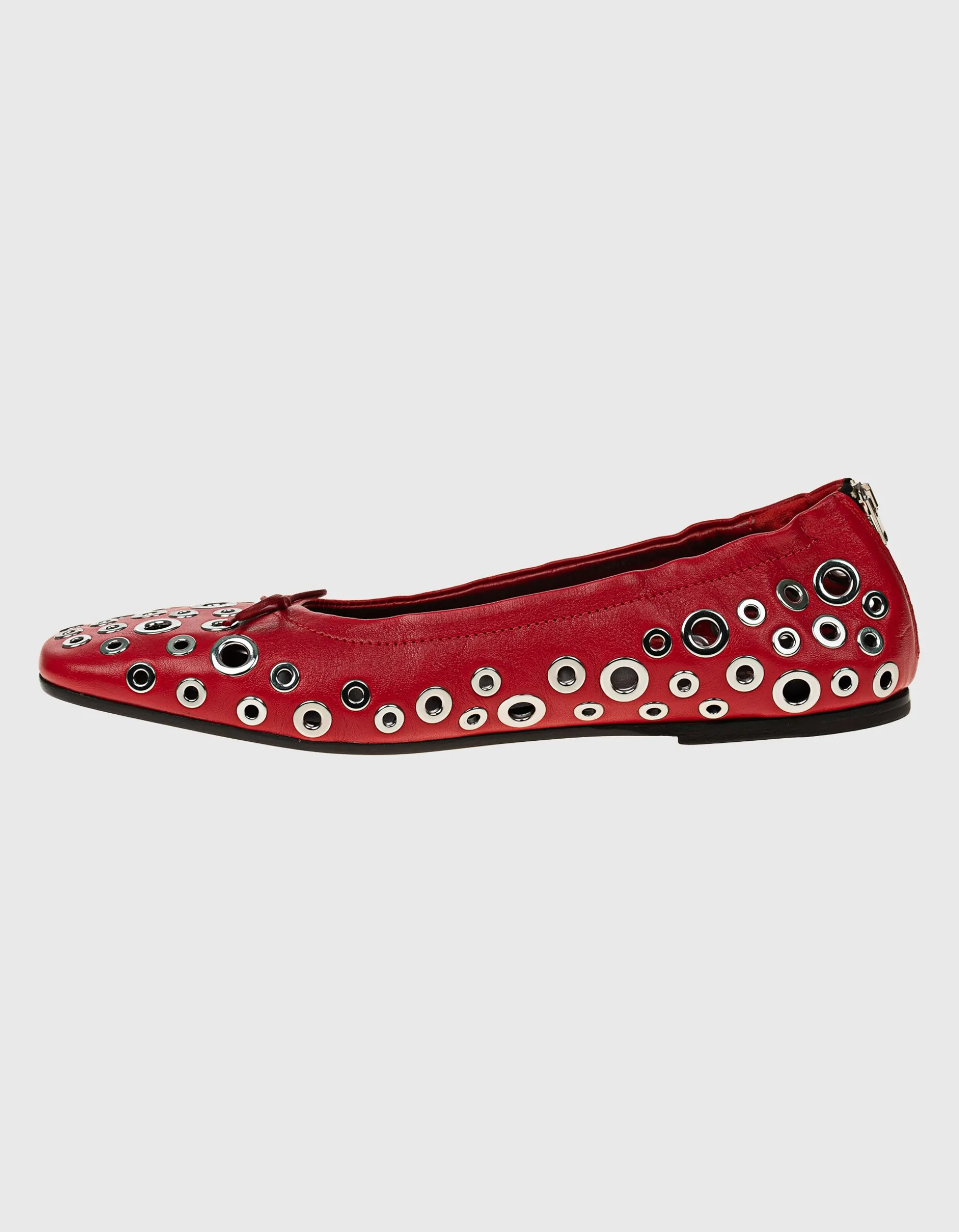 Leder-Ballerinas mit Metall-Ösen