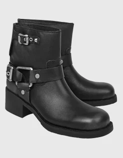 Leder-Boots mit Schnallen