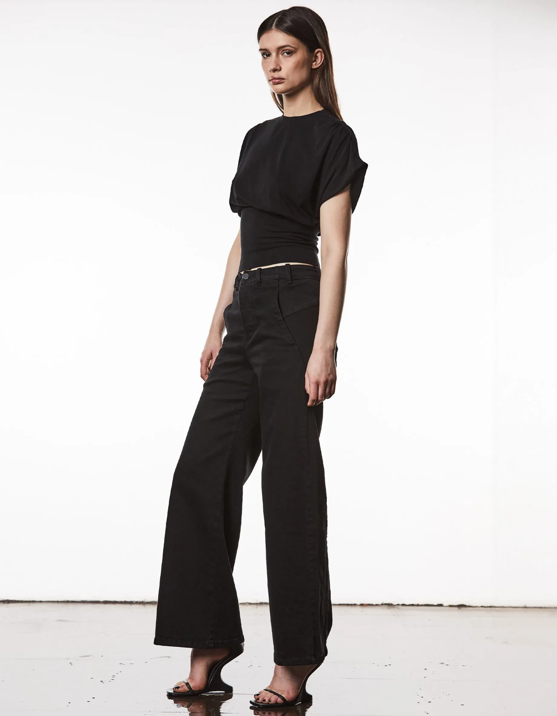 Loose-Fit T-Shirt mit elastischem Bund