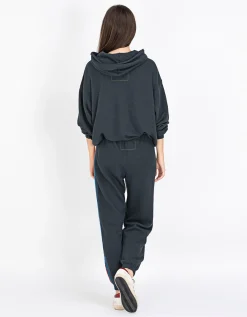 Oversize Hoodie mit Stickerei