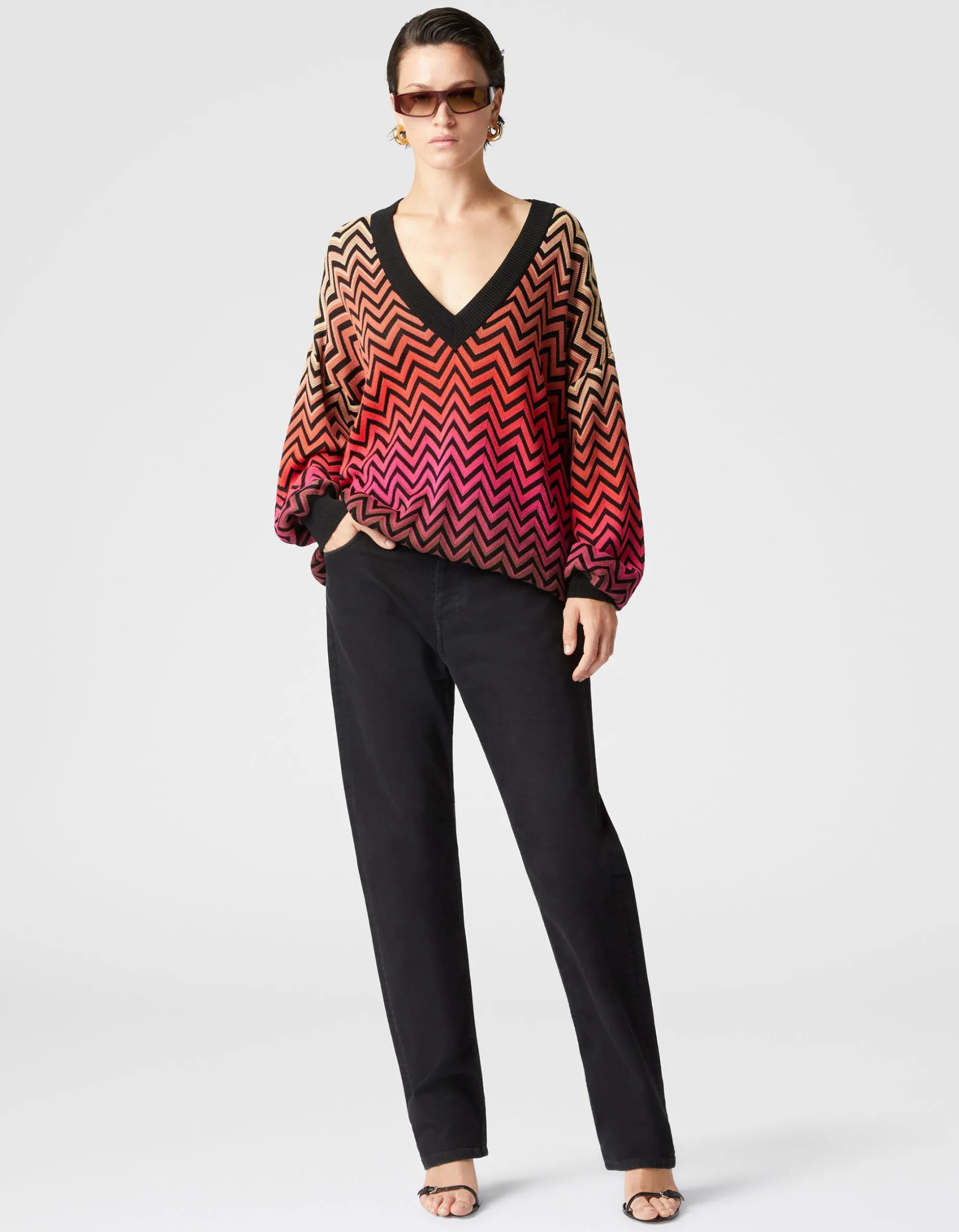 Oversize-Pullover mit Dégradé-Chevron und V-Ausschnitt
