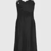 Seiden-Kleid mit bestickten Tüll-Details