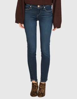 Skinny Jeans mit offenem Saum