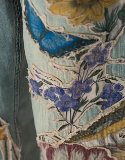 Straight-Leg Jeans mit Applikationen