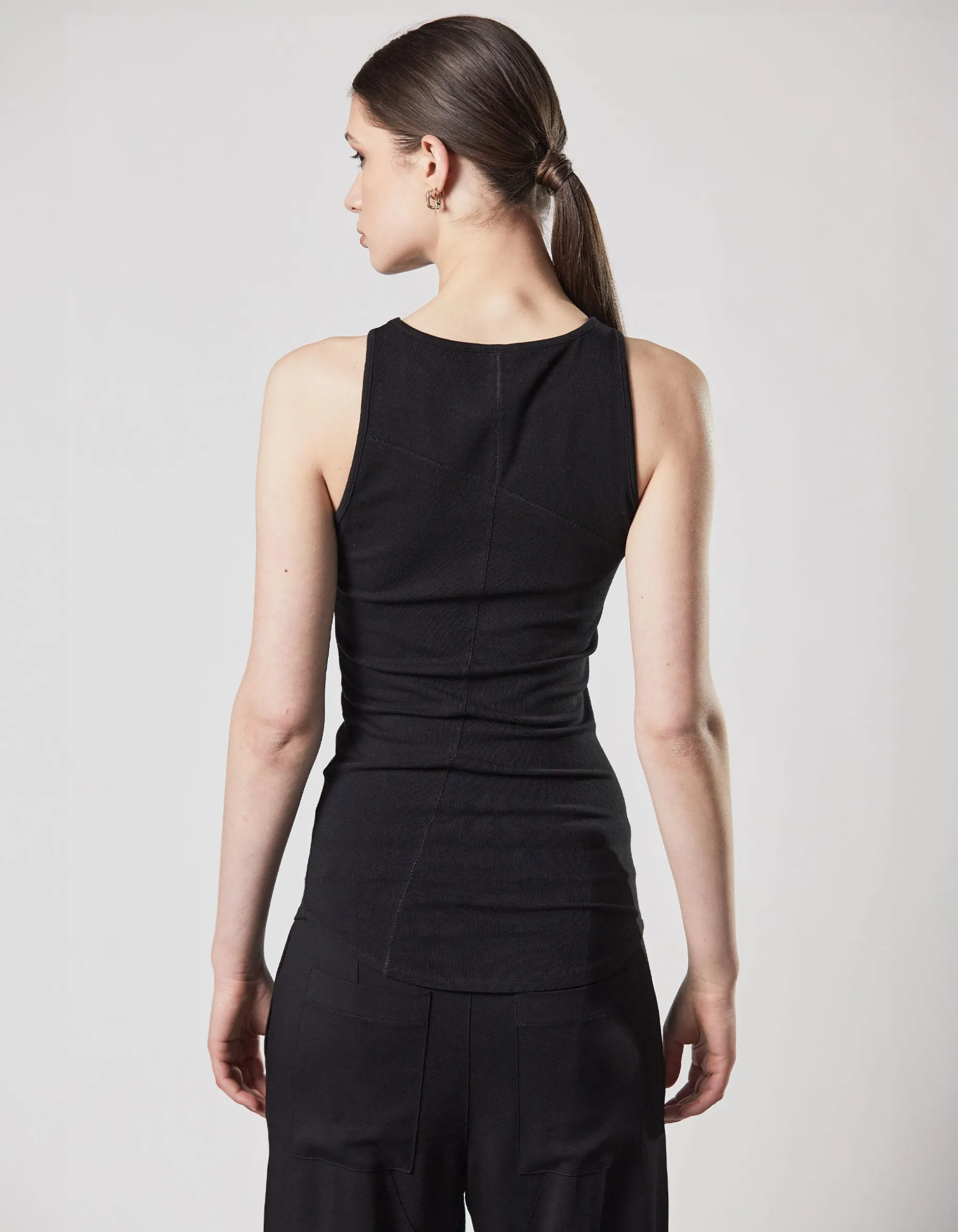 Tanktop mit Ziernähten