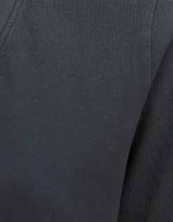 T-Shirt mit V-Ausschnitt
