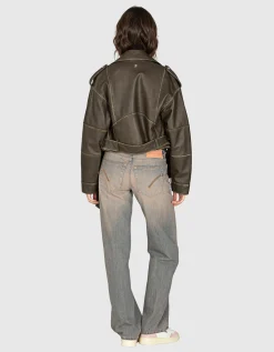 Washed-Out Jeans mit Farbverlauf