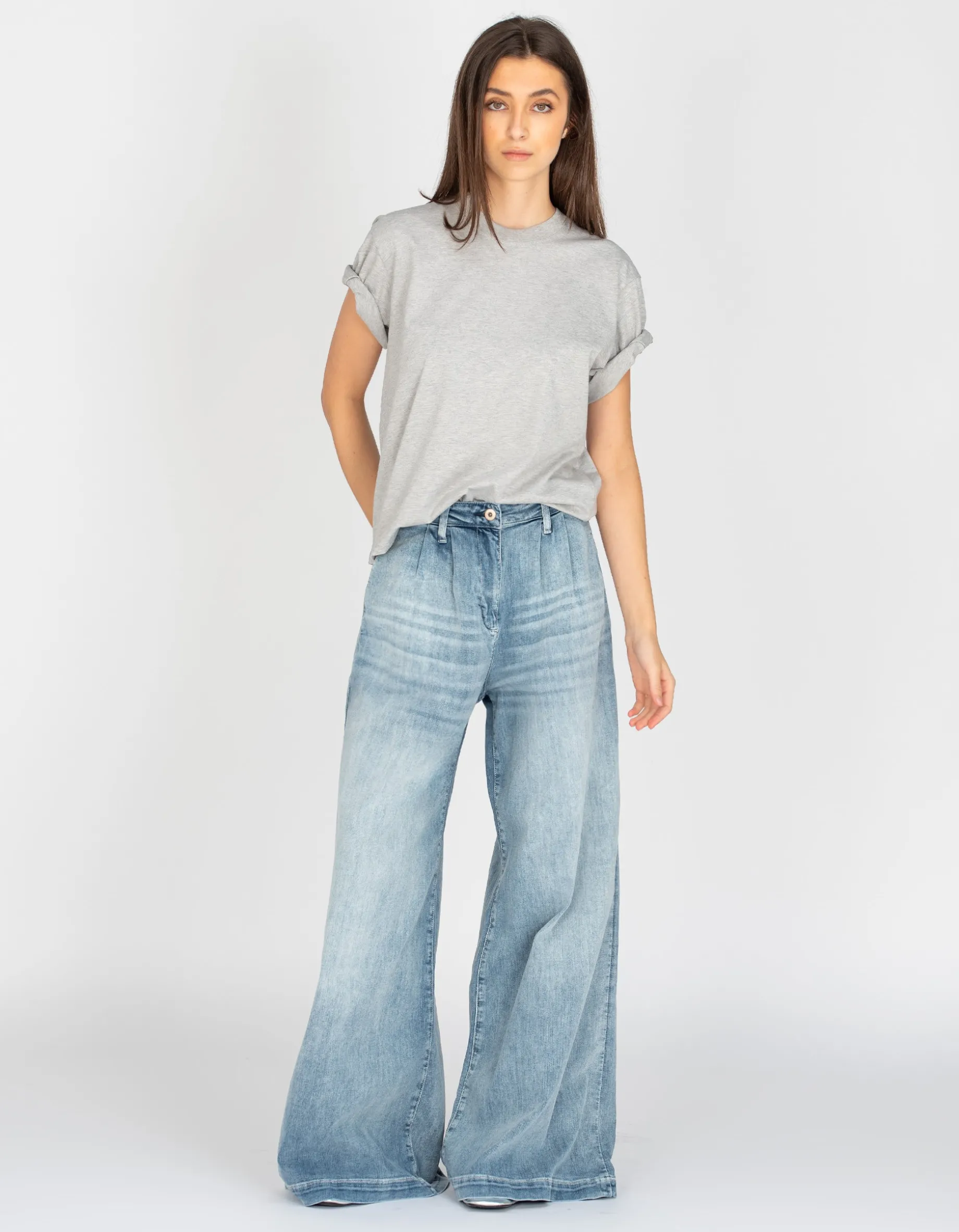 Wide-Leg Bundfalten-Jeans