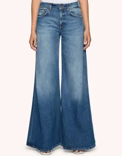 Wide-Leg Jeans