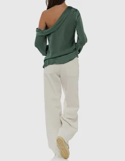 Wide-Leg Jeans